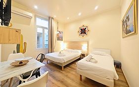 Viva Riviera - 19 rue des Frères Pradignac